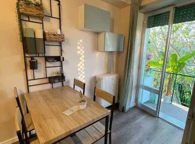 Monstera House Trastevere Rome